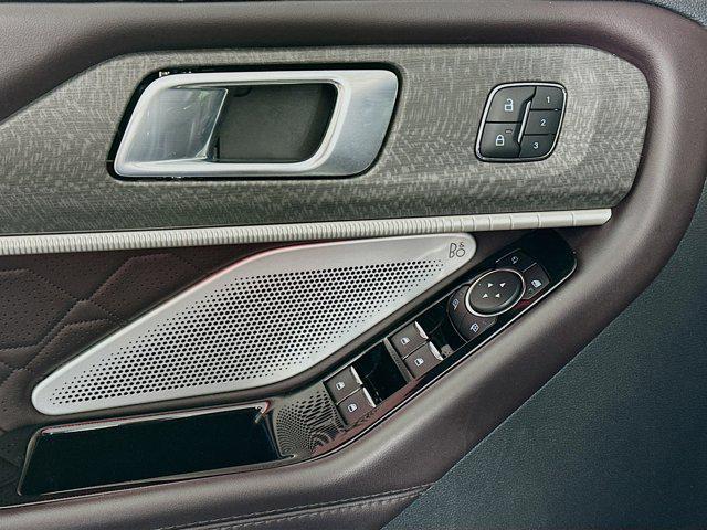 used 2025 Ford Explorer car, priced at $42,987