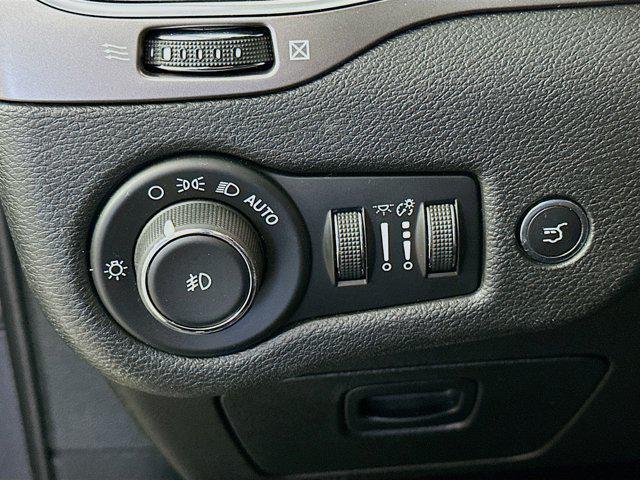 used 2019 Jeep Cherokee car, priced at $16,697