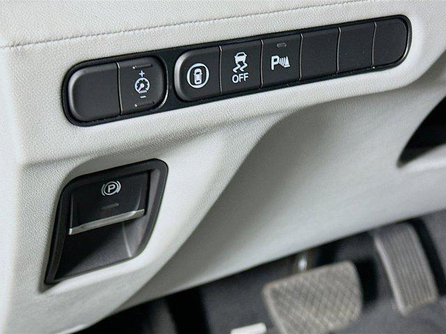 used 2023 Acura MDX car, priced at $40,987