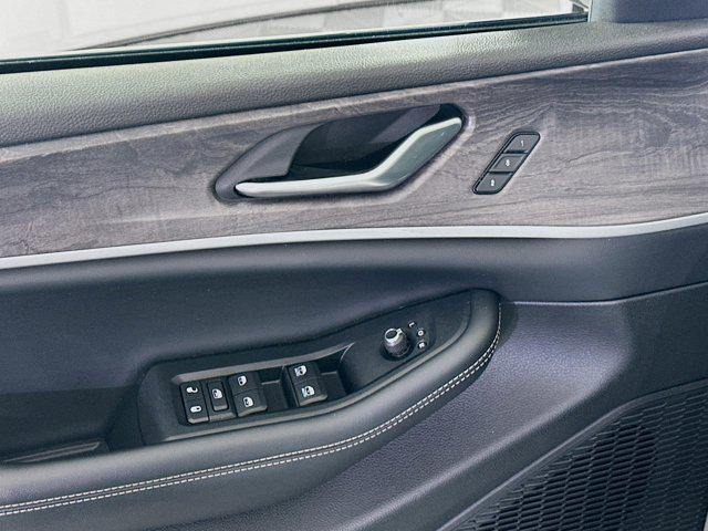 used 2023 Jeep Grand Cherokee car, priced at $27,496