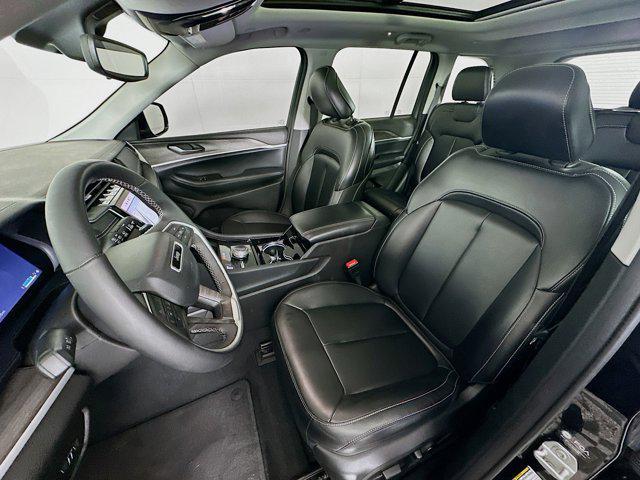 used 2023 Jeep Grand Cherokee car, priced at $28,987