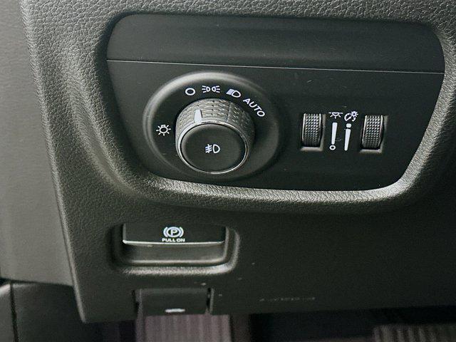 used 2023 Jeep Grand Cherokee car, priced at $28,987