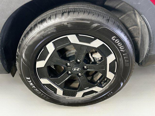 used 2025 Hyundai Santa Fe car, priced at $27,996