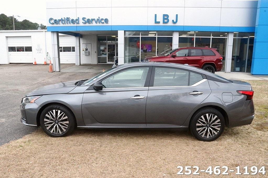 used 2025 Nissan Altima car, priced at $24,999