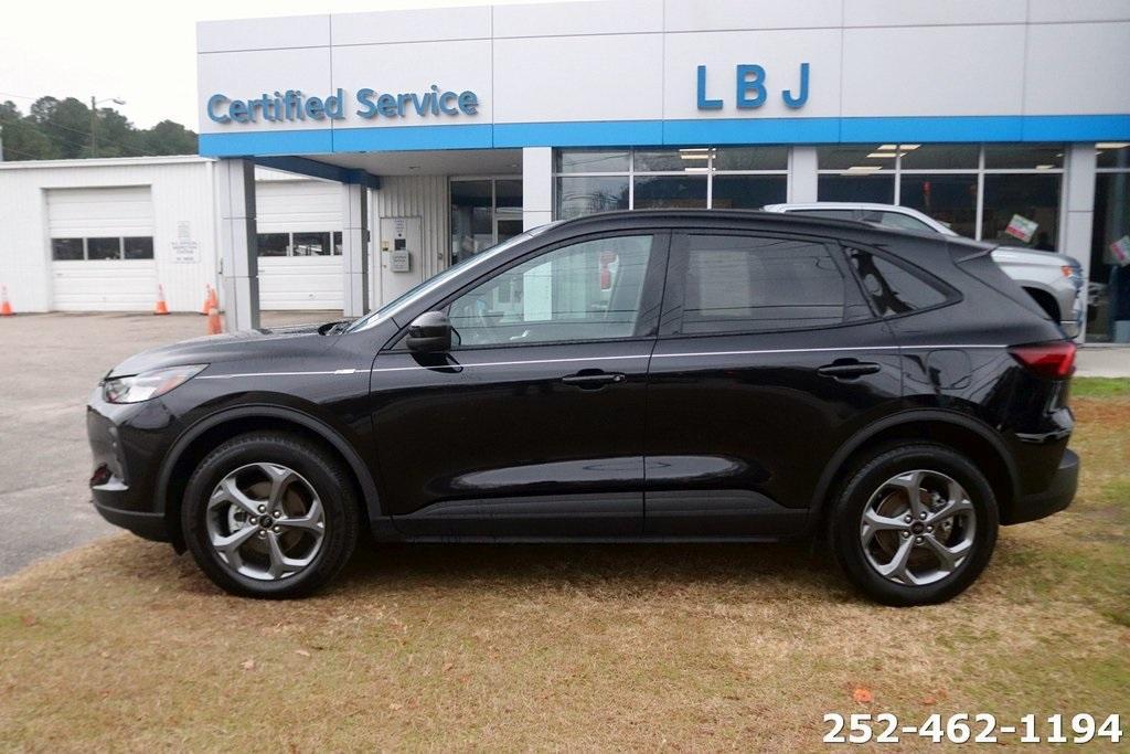 used 2025 Ford Escape car, priced at $26,296