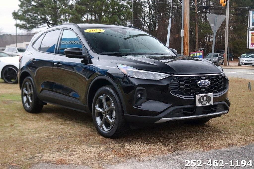 used 2025 Ford Escape car, priced at $26,296