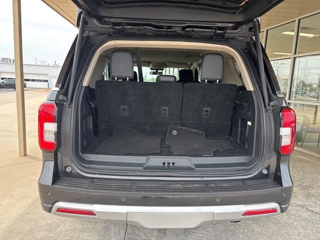 used 2024 Ford Expedition car, priced at $39,999