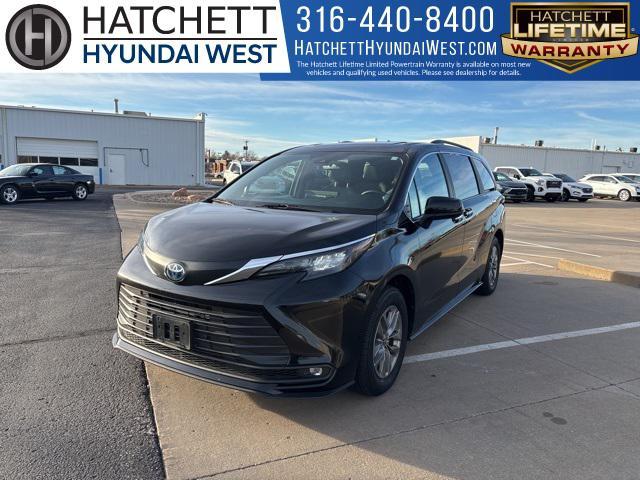 used 2025 Toyota Sienna car, priced at $43,999