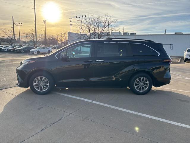 used 2025 Toyota Sienna car, priced at $43,999