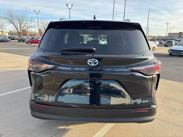 used 2025 Toyota Sienna car, priced at $43,999