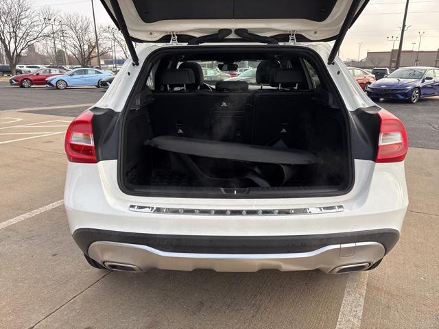 used 2020 Mercedes-Benz GLA 250 car, priced at $20,999