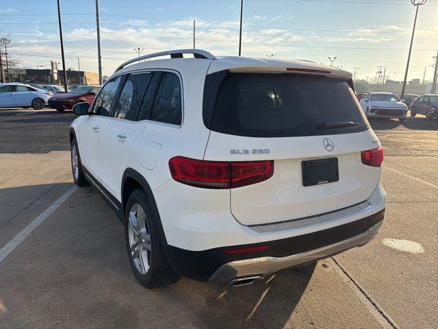 used 2021 Mercedes-Benz GLB 250 car, priced at $25,674