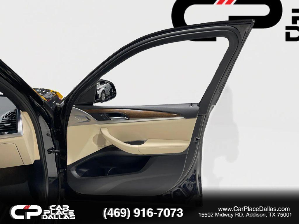 BMW X3 view 22