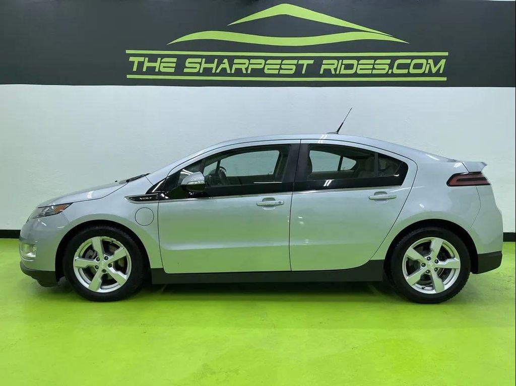 used 2013 Chevrolet Volt car, priced at $5,988