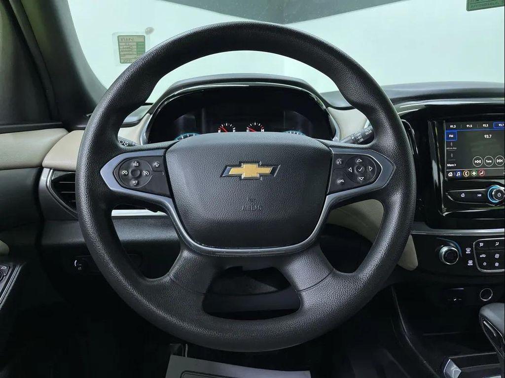 used 2022 Chevrolet Traverse car, priced at $16,988