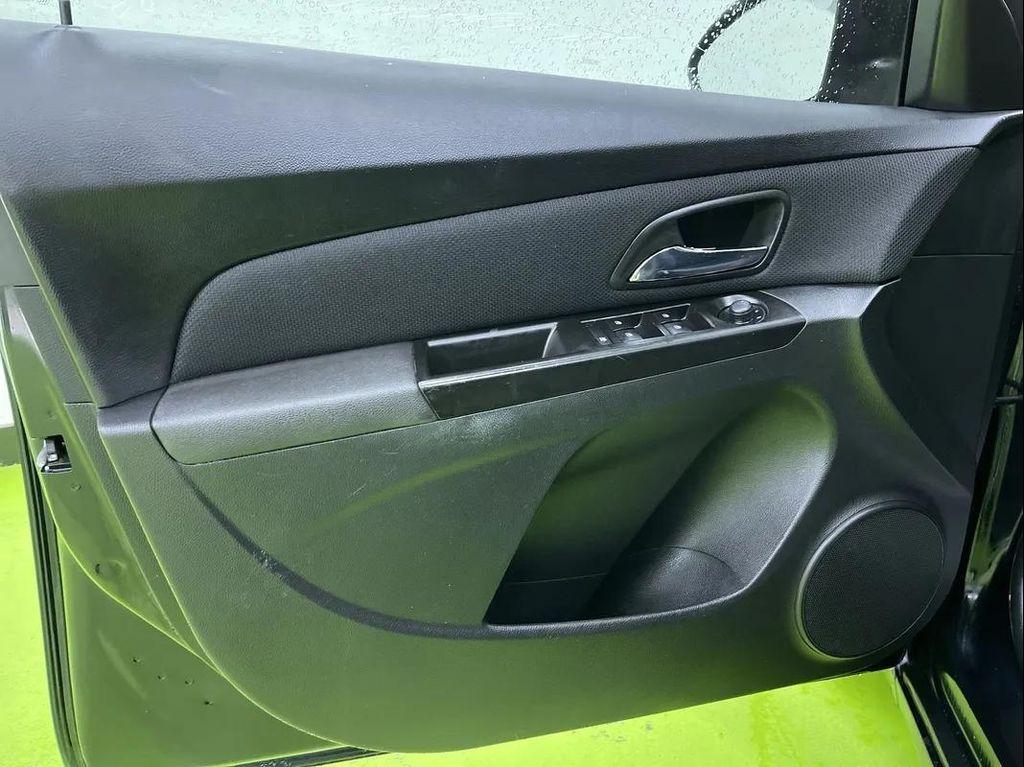 used 2014 Chevrolet Cruze car, priced at $7,988