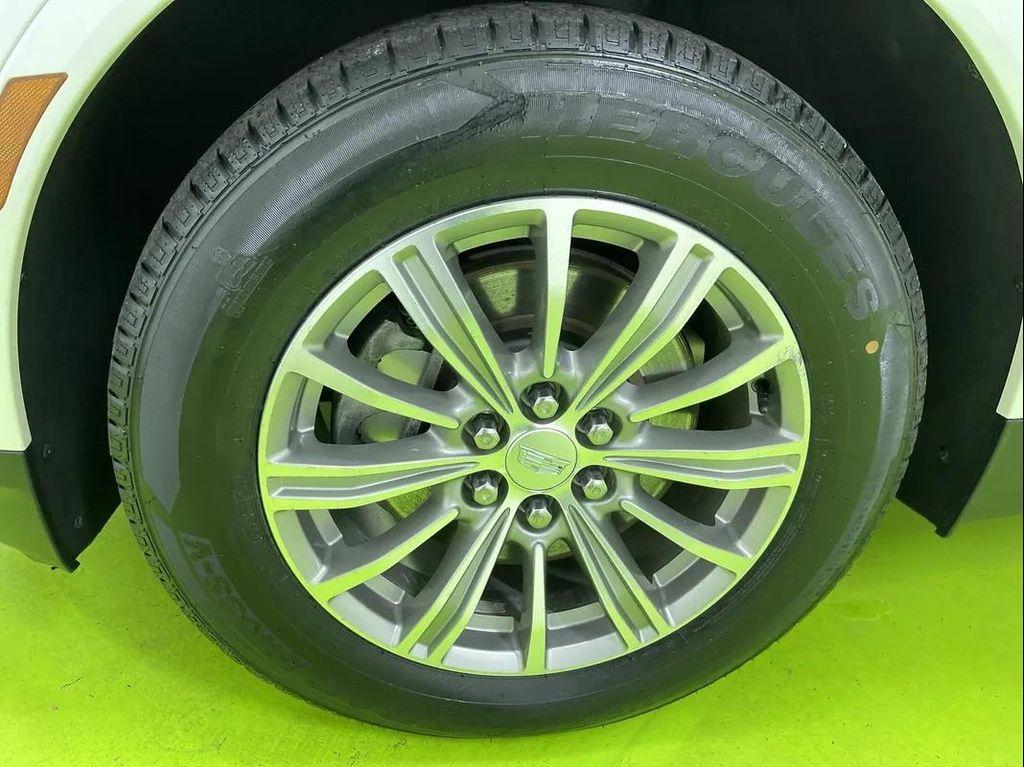 used 2017 Cadillac XT5 car, priced at $19,488