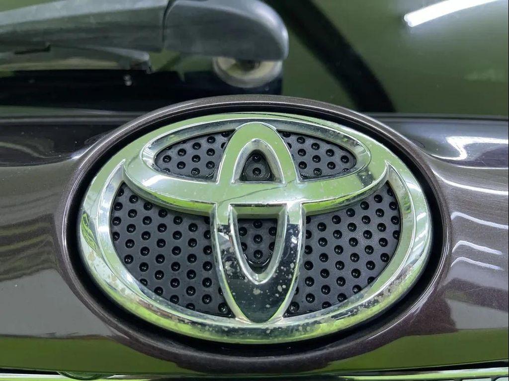 used 2018 Toyota RAV4 car, priced at $18,488