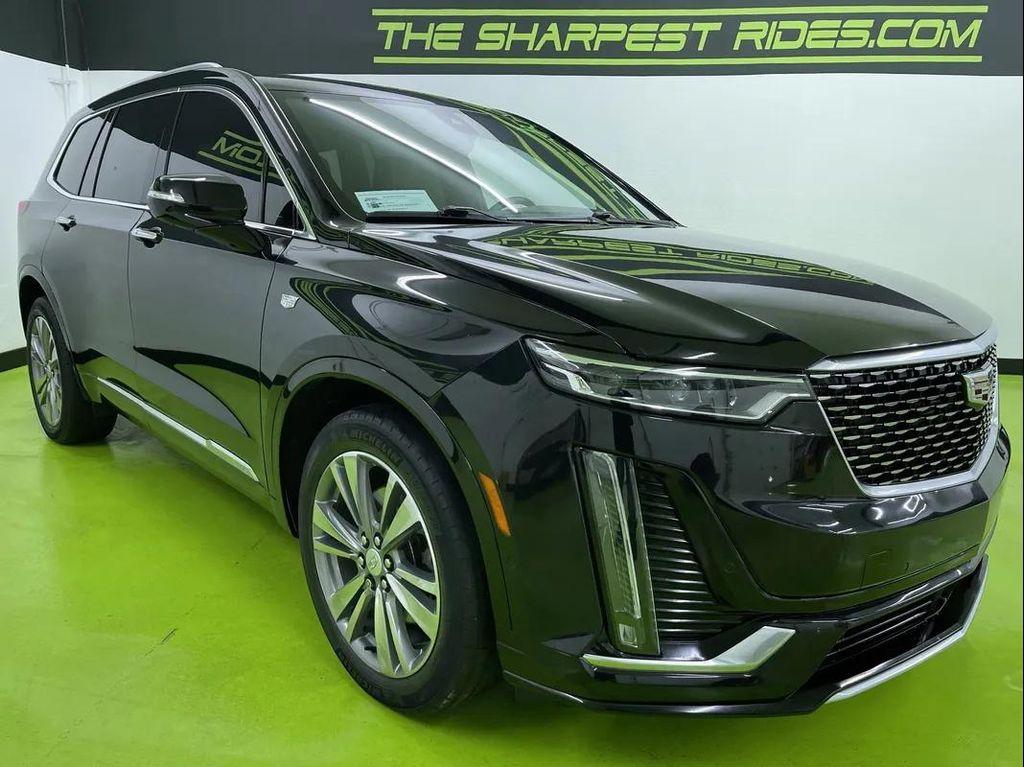 used 2022 Cadillac XT6 car, priced at $32,988