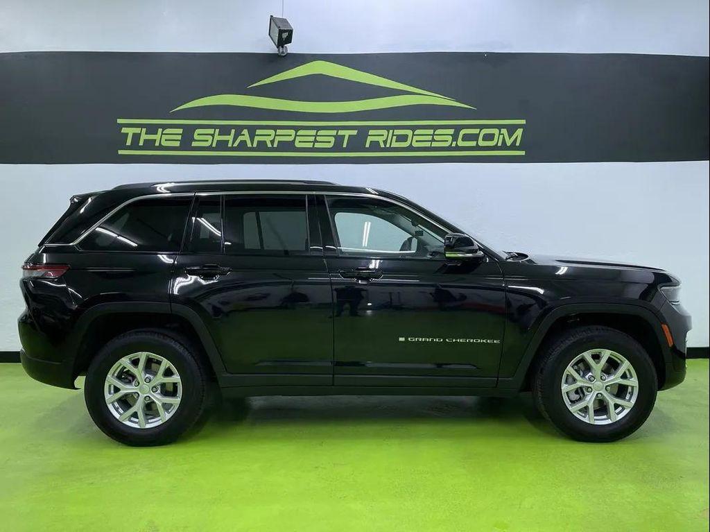 used 2024 Jeep Grand Cherokee car, priced at $30,988