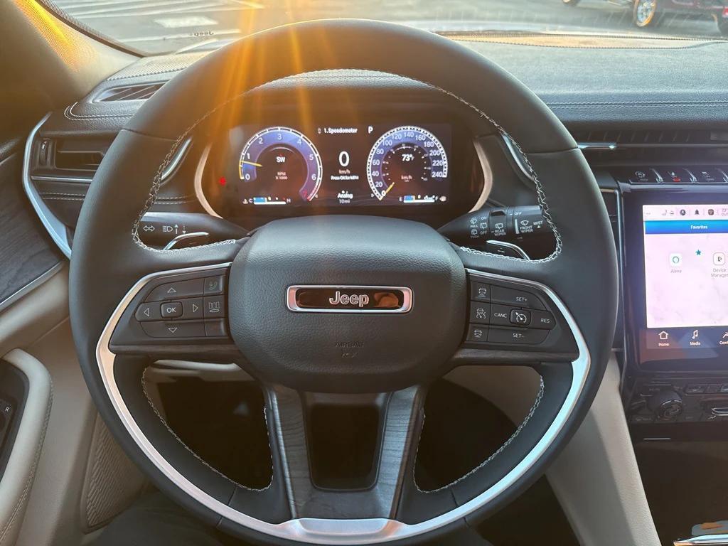 used 2024 Jeep Grand Cherokee car, priced at $37,990