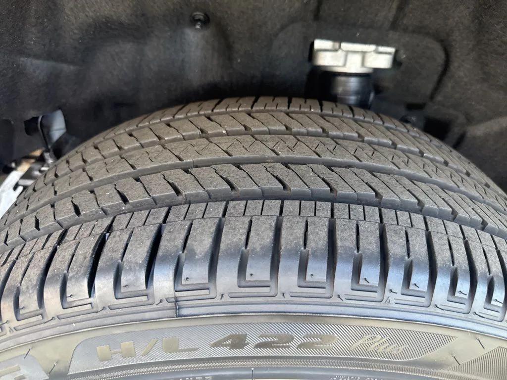 used 2024 Jeep Grand Cherokee car, priced at $33,990