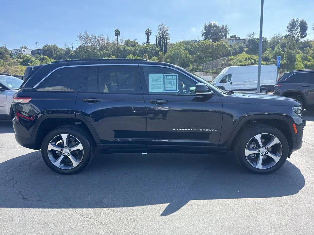 used 2024 Jeep Grand Cherokee car, priced at $33,990