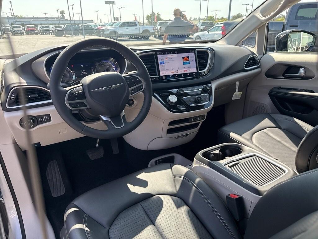 used 2024 Chrysler Pacifica car, priced at $37,990