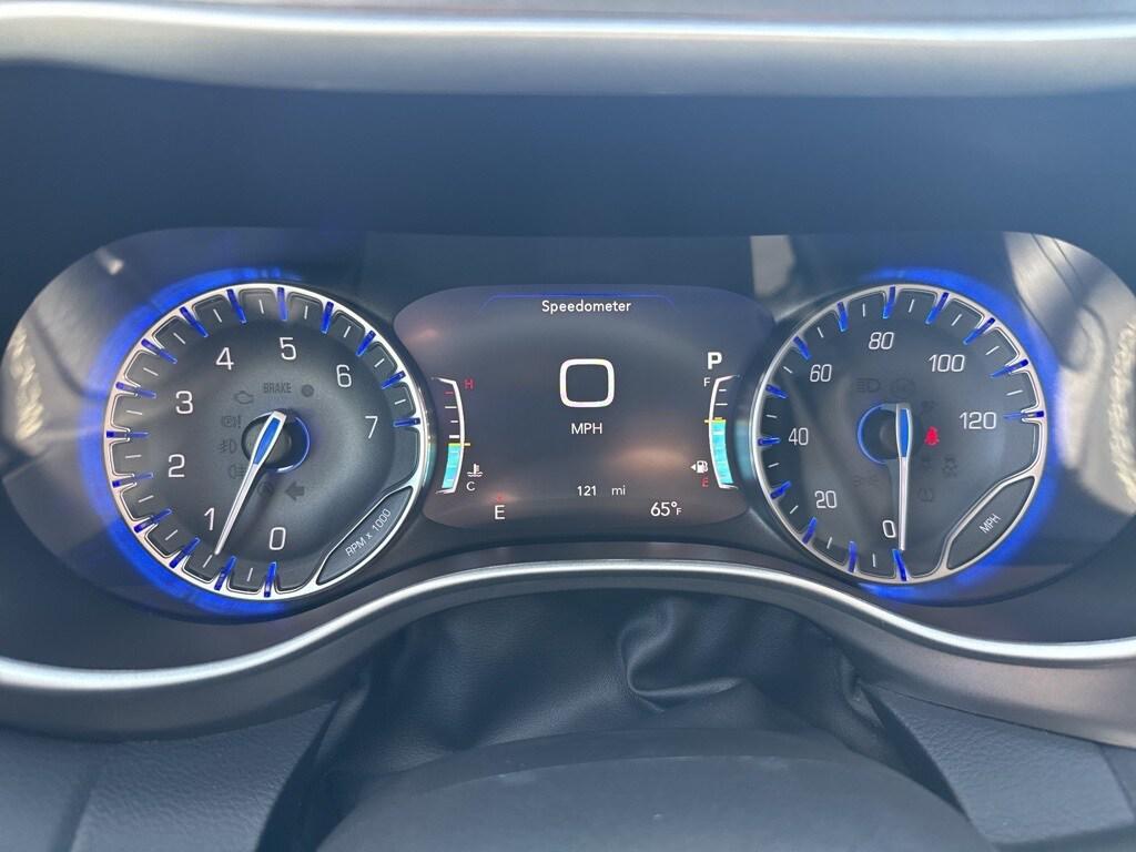 used 2024 Chrysler Pacifica car, priced at $37,990