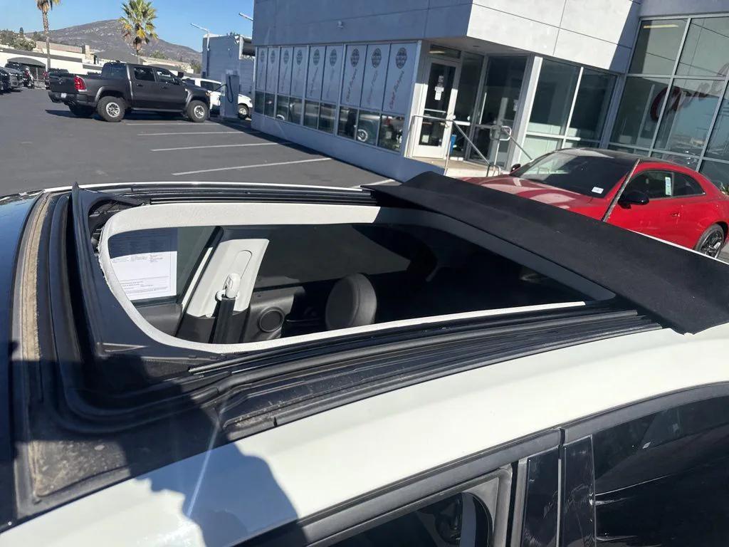 used 2022 FIAT 500X car, priced at $18,990