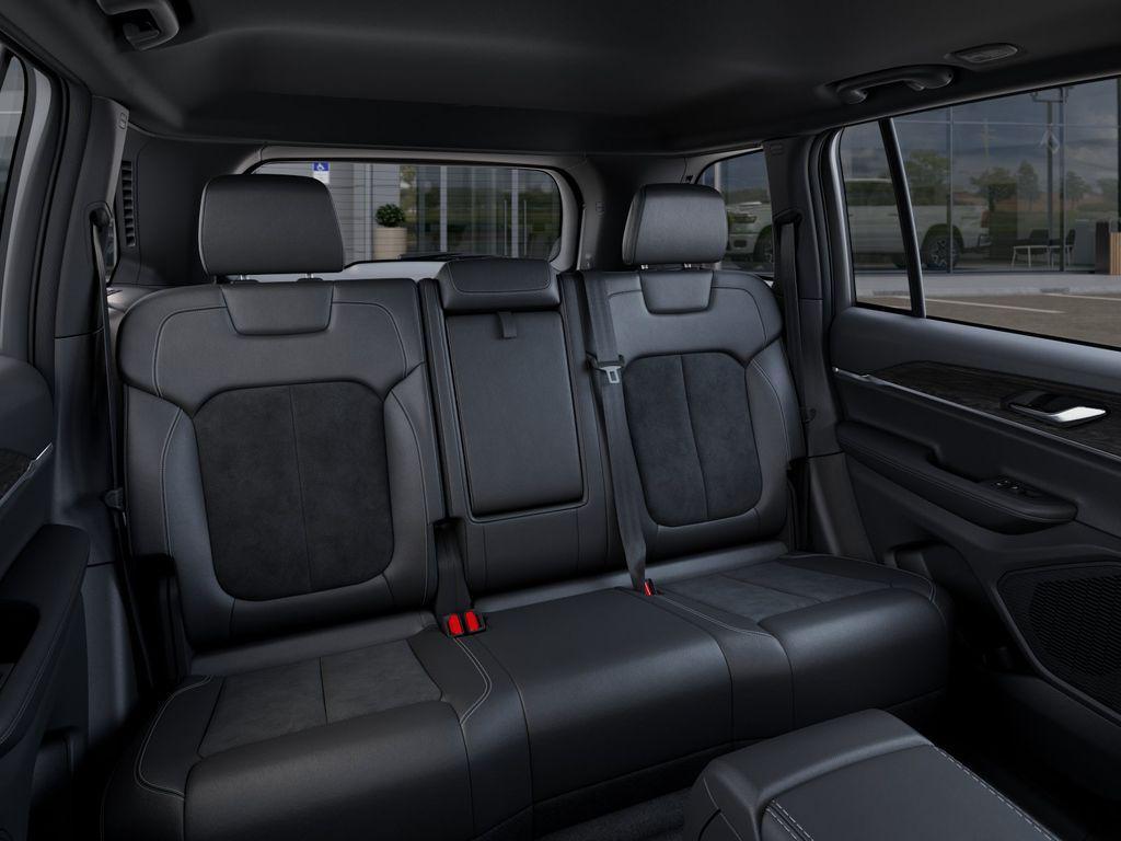 new 2026 Jeep Grand Cherokee car, priced at $46,075
