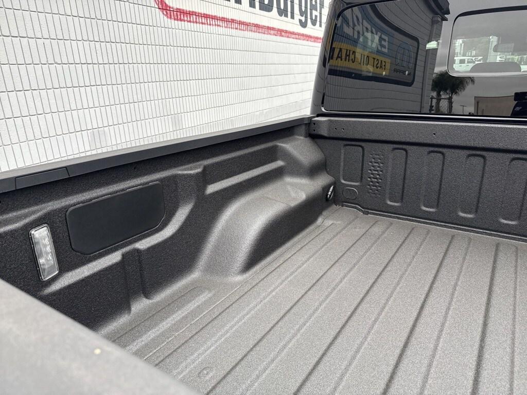 new 2025 Jeep Gladiator car, priced at $46,065