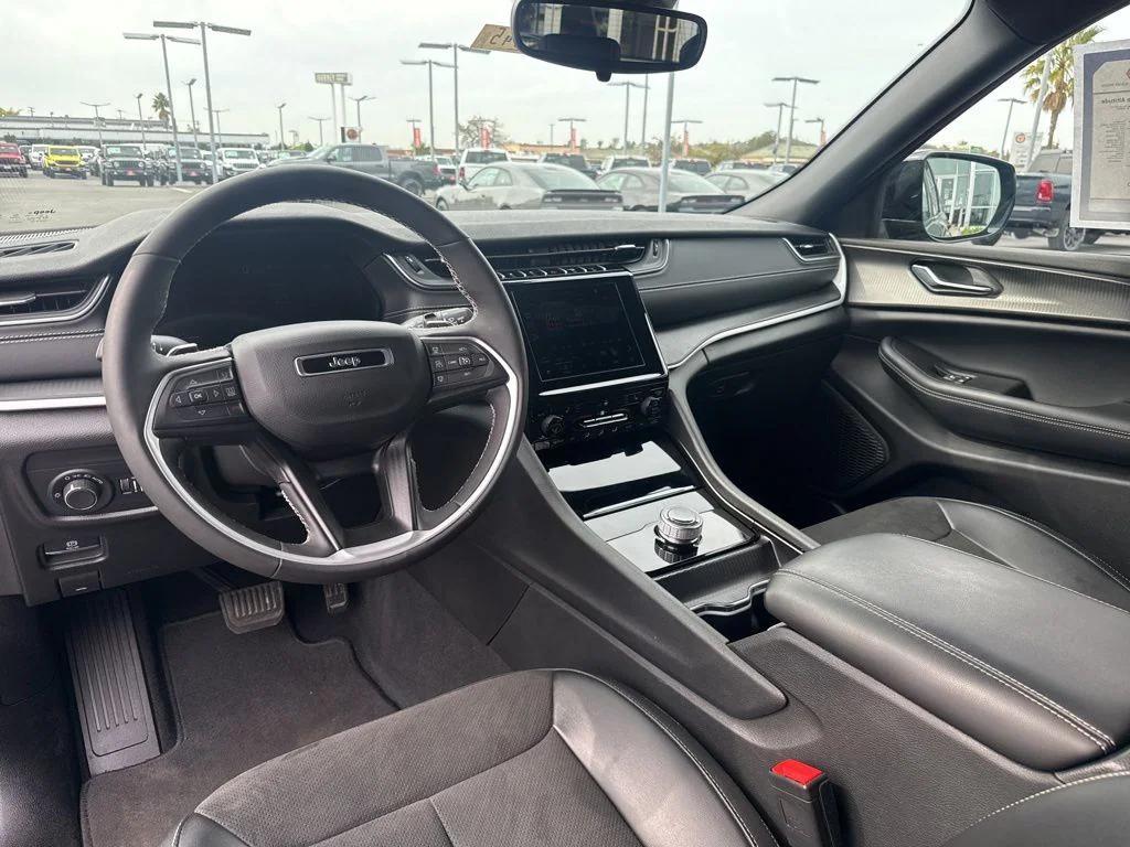 used 2024 Jeep Grand Cherokee car, priced at $34,990