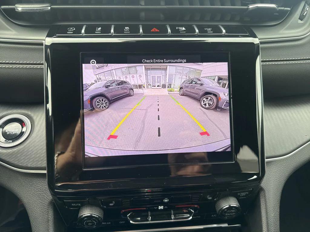 used 2024 Jeep Grand Cherokee car, priced at $34,990