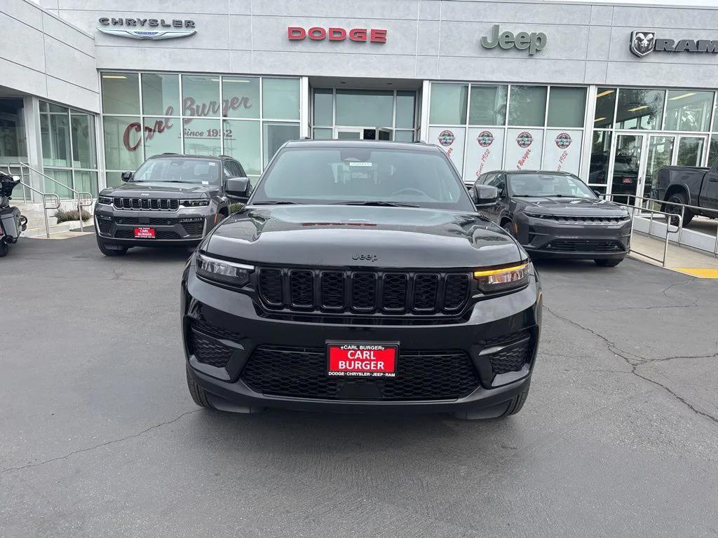 used 2024 Jeep Grand Cherokee car, priced at $34,990