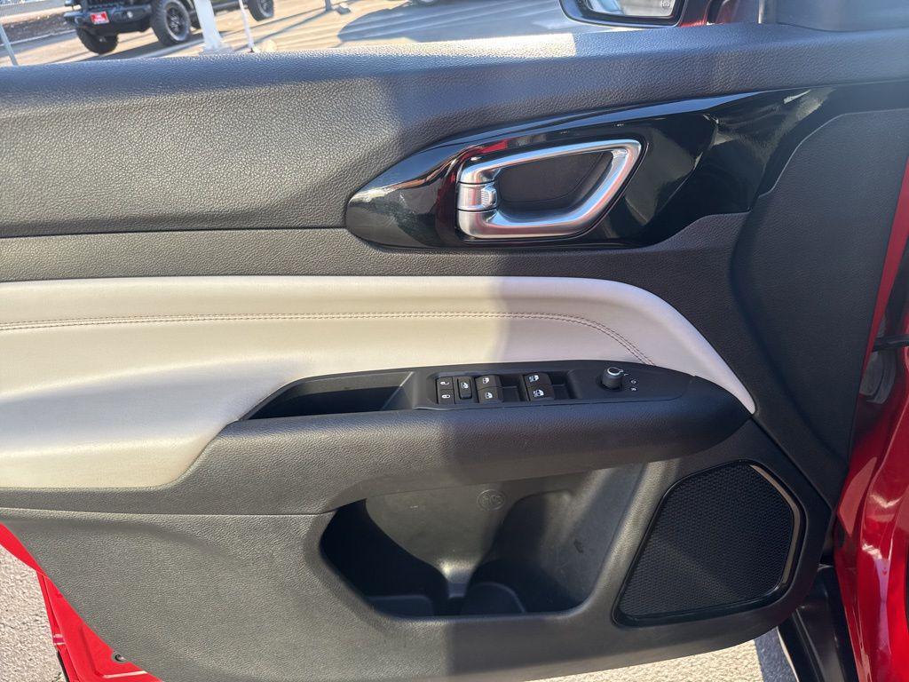 used 2023 Jeep Compass car, priced at $18,990