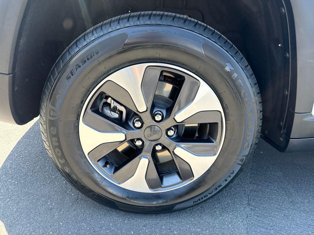 used 2024 Jeep Grand Cherokee 4xe car, priced at $28,990