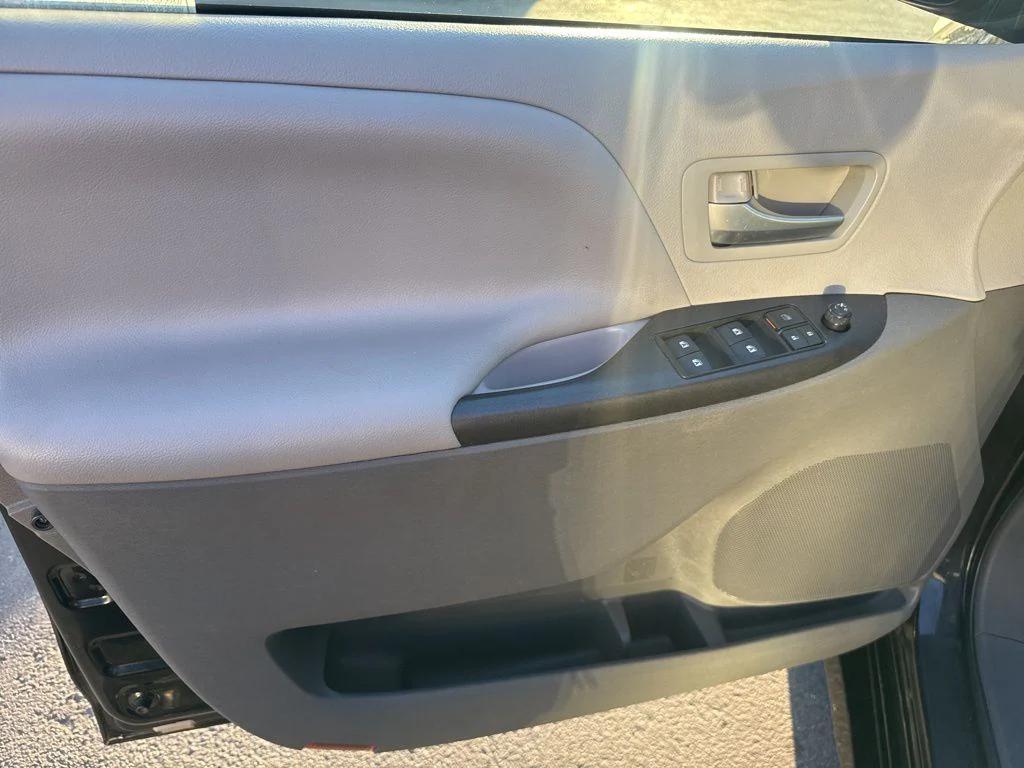used 2018 Toyota Sienna car, priced at $18,990