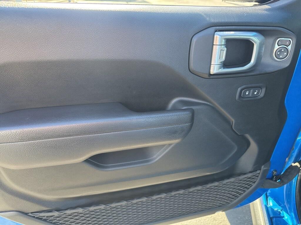 used 2022 Jeep Gladiator car, priced at $47,990