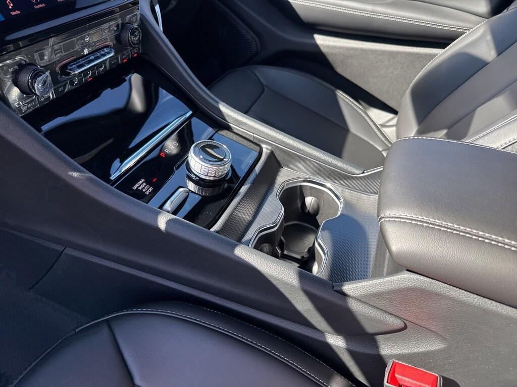 new 2025 Jeep Grand Cherokee car, priced at $44,495
