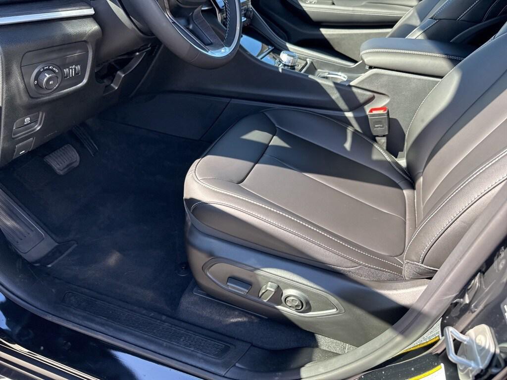 new 2025 Jeep Grand Cherokee car, priced at $44,495