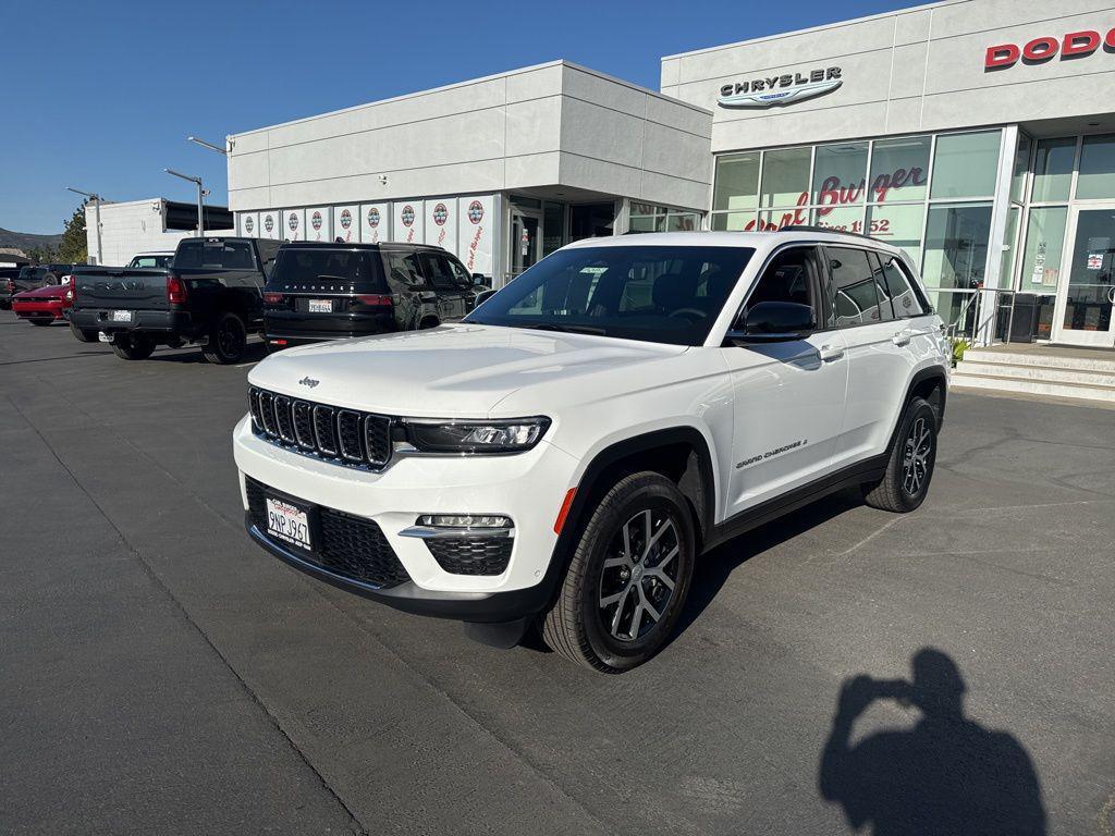 used 2024 Jeep Grand Cherokee car, priced at $37,990