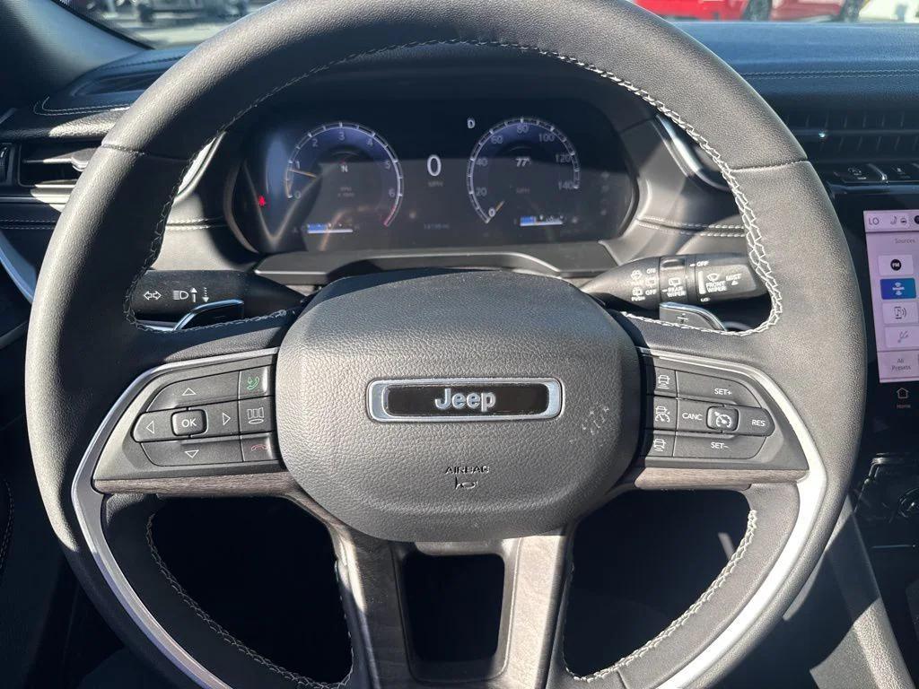 used 2024 Jeep Grand Cherokee car, priced at $37,990