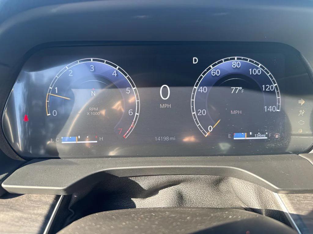 used 2024 Jeep Grand Cherokee car, priced at $37,990