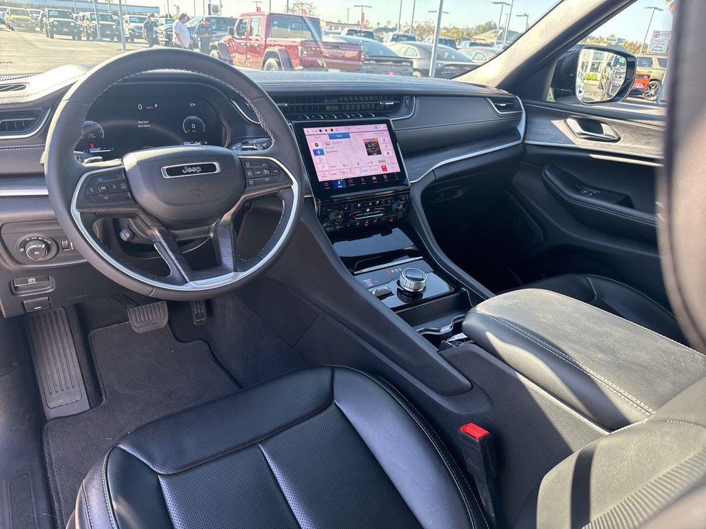 used 2024 Jeep Grand Cherokee car, priced at $37,990