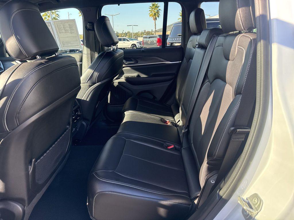 used 2024 Jeep Grand Cherokee car, priced at $37,990