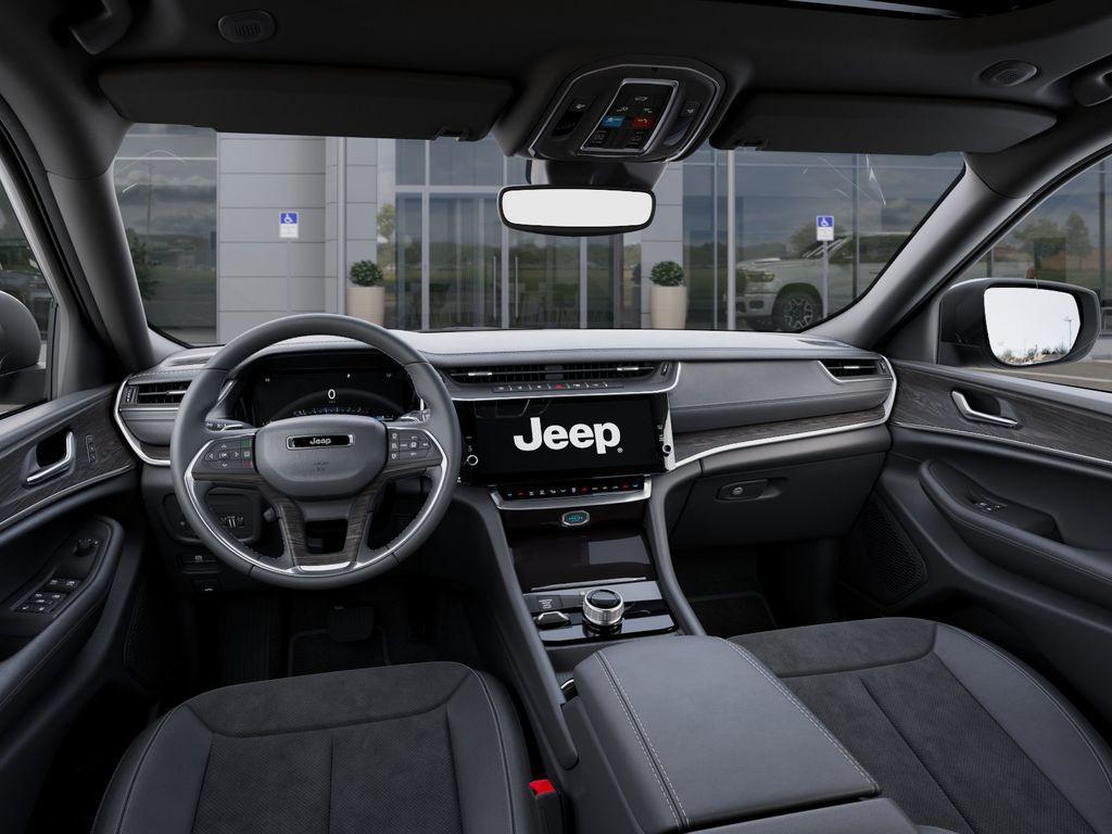 new 2026 Jeep Grand Cherokee car, priced at $47,165