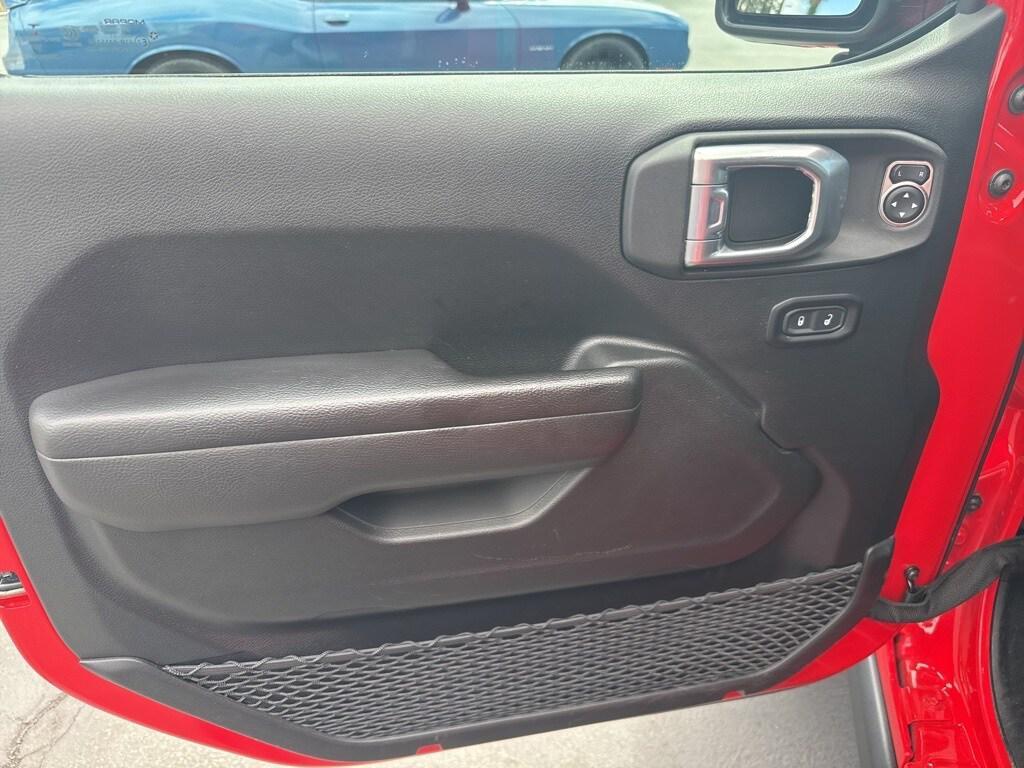 used 2022 Jeep Gladiator car, priced at $34,990