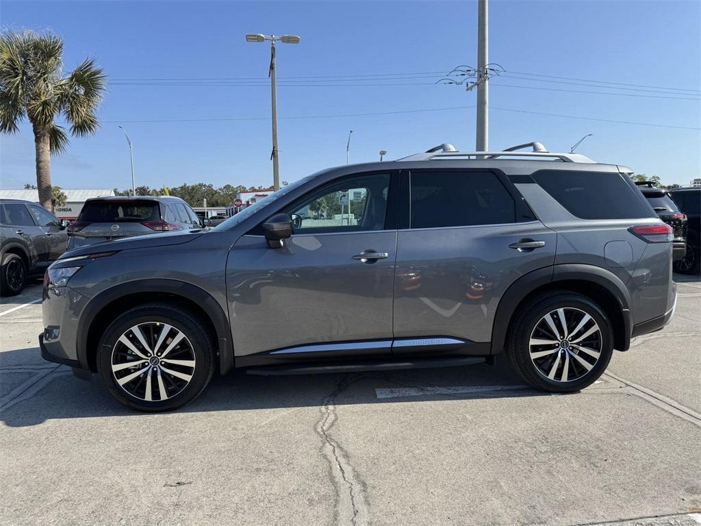 new 2025 Nissan Pathfinder car, priced at $44,236