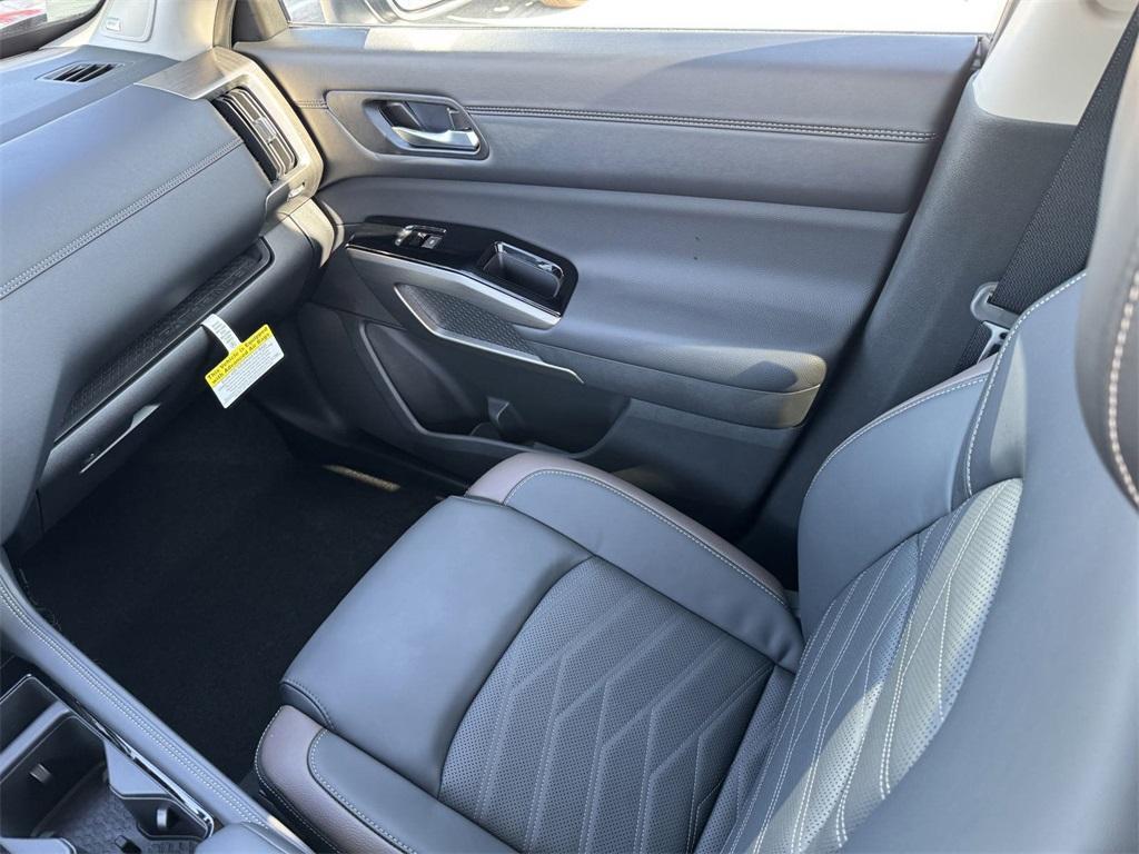 new 2025 Nissan Pathfinder car, priced at $44,236